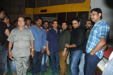 Yevadu Trailer Launch at Sandhya 70MM